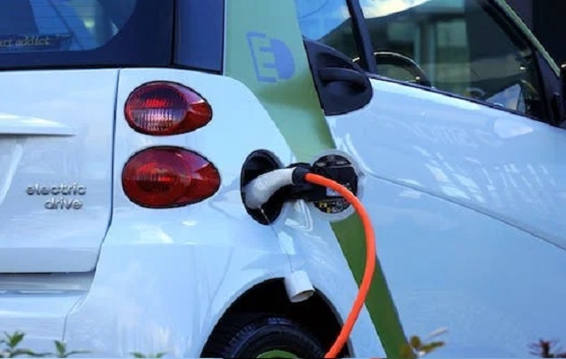 La confianza en los carros eléctricos crece progresivamente. Foto: Pexels