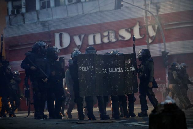 Panamá lleva tres semanas sumida en una ola de protestas y cierres de calles en contra de la minería.