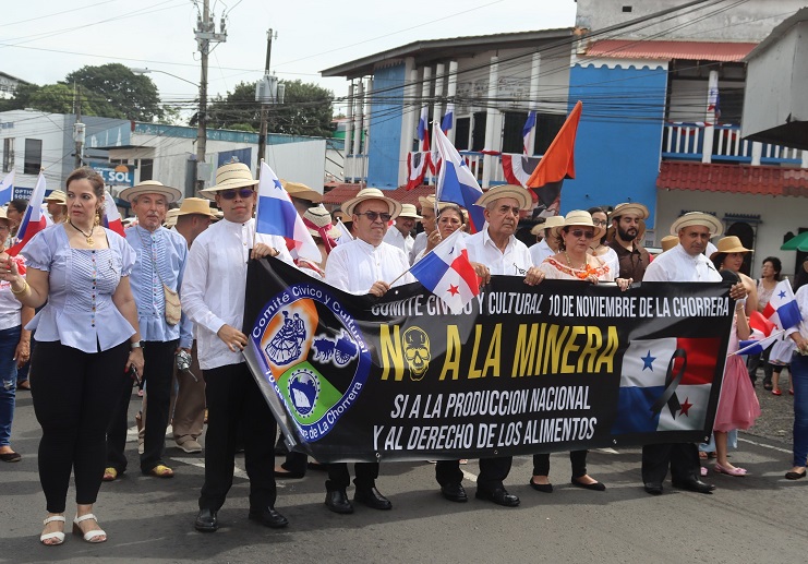 La marcha de este 10 de Noviembre salió de la Plaza 10 de Noviembre hasta el Parque Libertador. Foto: Eric A. Montenegro