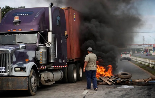 El bloqueo más fuerte está en la provincia de Chiriquí,  considerado como el granero del país. Foto: EFE