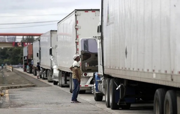 The closure in Panama affects border towns in Costa Rica