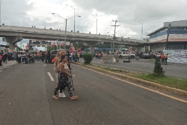 Las bases veragüenses han indicado que se mantendrán firmes en la lucha contra la Ley 406. Foto. Melquíades Vásquez