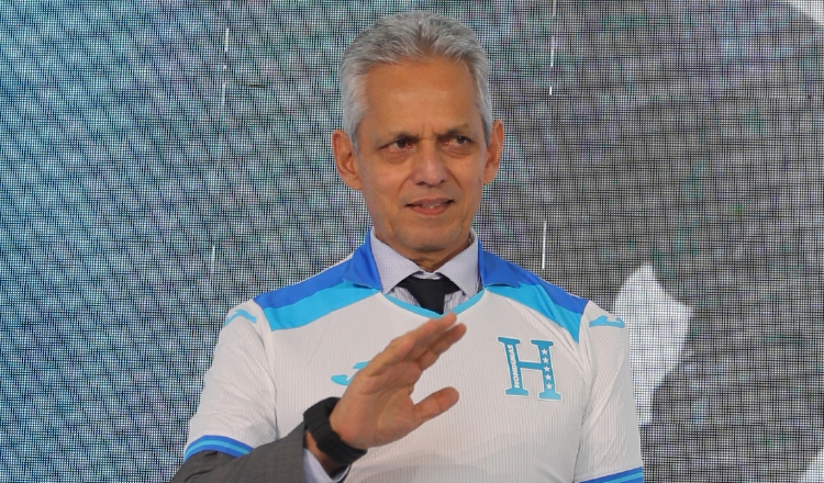 Reinaldo Rueda, técnico de Honduras. Foto:EFE
