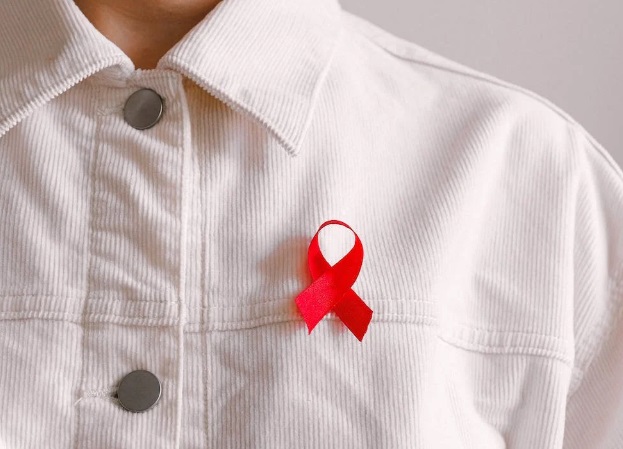 Según la Organización Mundial de la Salud, a nivel mundial, alrededor de 39 millones de personas viven con infección por el VIH. Foto: Pexels