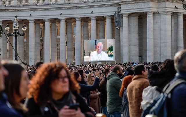 Pope Francis has pneumonia