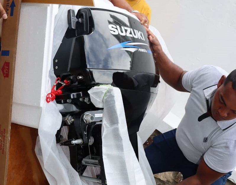 El motor fuera de borda será de gran ayuda para los pescadores artesanales de la isla. Foto: Cortesía ARAP