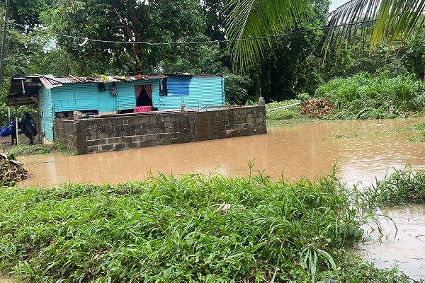 En el área de San Mateo, gran cantidad de viviendas fueron afectadas por las inundaciones. Foto. Eric Montenegro En el área de San Mateo, gran cantidad de viviendas fueron afectadas por las inundaciones. Foto. Eric Montenegro