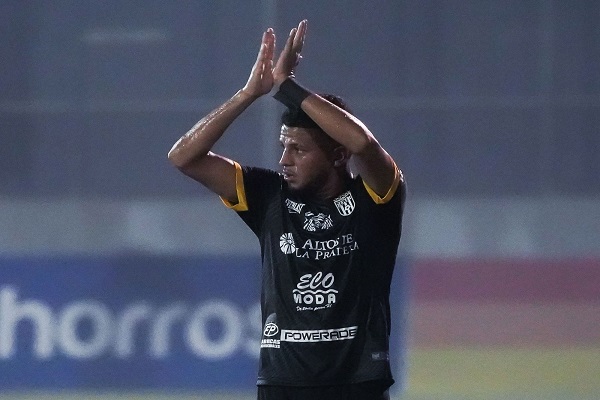 Víctor Ávila anotó el segundo gol del CAI de La Chorrera. Foto: LPF