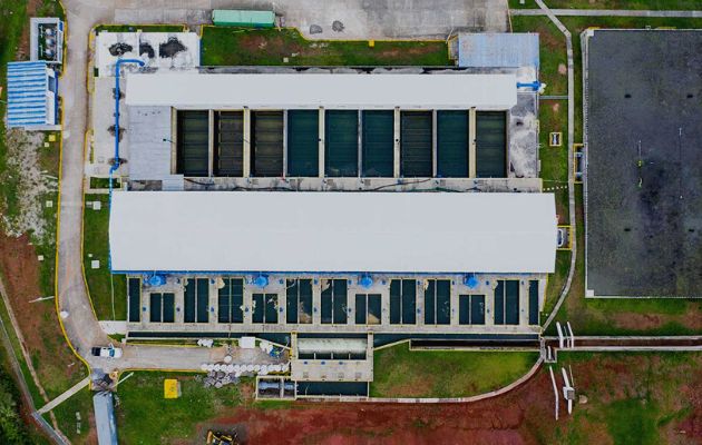 Estas labores de mantenimiento buscan garantizar la calidad del agua potable y mejorar la producción de la planta para brindar continuidad en el servicio. Foto. Archivo