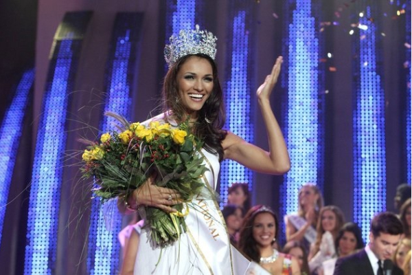 Karina Pinilla Corro ganó el Miss Supranational en 2010. Foto: Facebook / Missosology