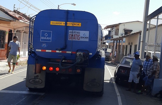 Se espera apoyo a todos los sectores no sólo con camiones cisterna, sino con medidas definitivas. Foto: Thays Domínguez