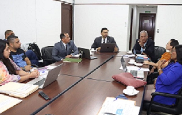 El administrador general encargado de la ARAP, Hamed Tuñón, resaltó lo que hace Open Blue Sea Farms Panama, S.A. Foto: Cortesía ARAP