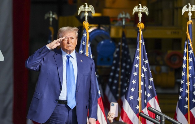 Trump arremetió nuevamente este sábado contra Biden y su política exterior. Foto: EFE