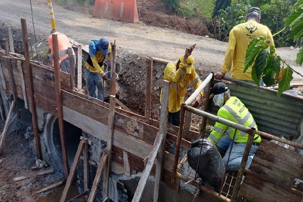 Los trabajos han alcanzado un avance del 70%, con la instalación de seis tramos de tuberías de hormigón. Foto. Cortesía MOP