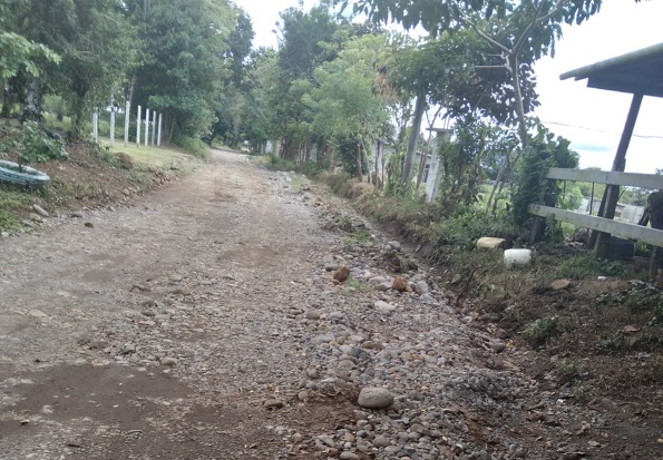 El mal estado de los caminos de producción, incide en la economía  de todos  panameños. Foto: Cortesía