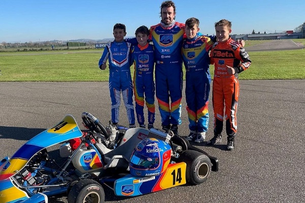 Gianmatteo Rousseau, piloto panameño reclutado por el team de kartin de Fernando Alonso. Foto: Instagram