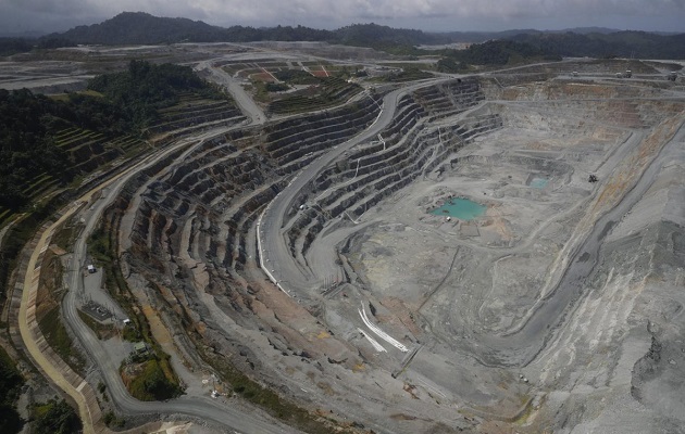 El tajo necesita un tratamiento ambiental aunque no se esté extrayendo material. Foto: EFE