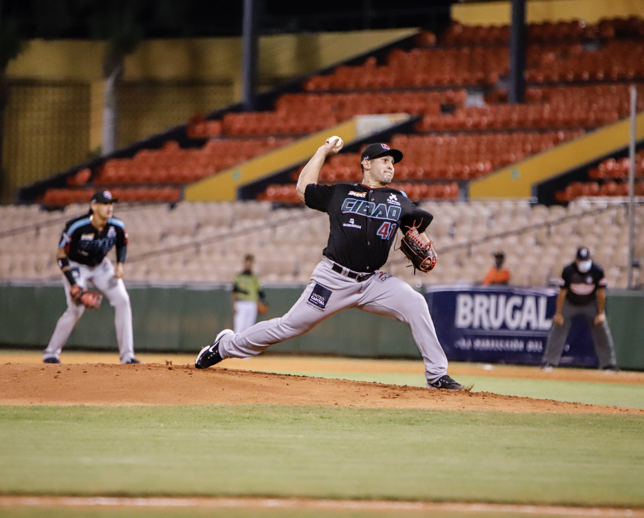 Paolo Espino on the mound for Gigantes del Cibao
