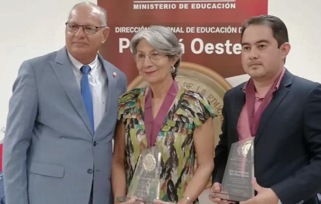 El Centro Educativo Bilingüe Rafael Maduro Garibaldo de Chame fue reconocido con la Orden Manuel José Hurtado 2023 en la región de Panamá Oeste. Foto: Cortesía El Centro Educativo Bilingüe Rafael Maduro Garibaldo de Chame fue reconocido con la Orden Manuel José Hurtado 2023 en la región de Panamá Oeste. Foto: Cortesía