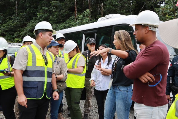 En la inspección también participaron funcionarios del Ministerio de Comercio e Industrias y de la empresa Minera Panamá. Foto. PGN