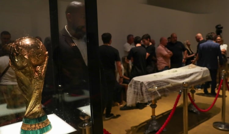 Familiares y amigos asisten al funeral del exjugador y entrenador de la selección brasileña de fútbol Mario Jorge Lobo Zagallo. Foto: EFE