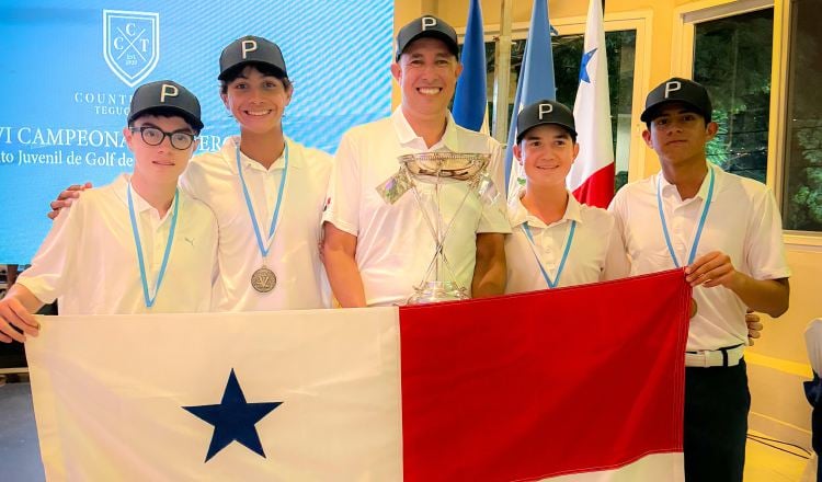 Campeones de la categoría 13-14 años que ganaron en Honduras. Cortesía