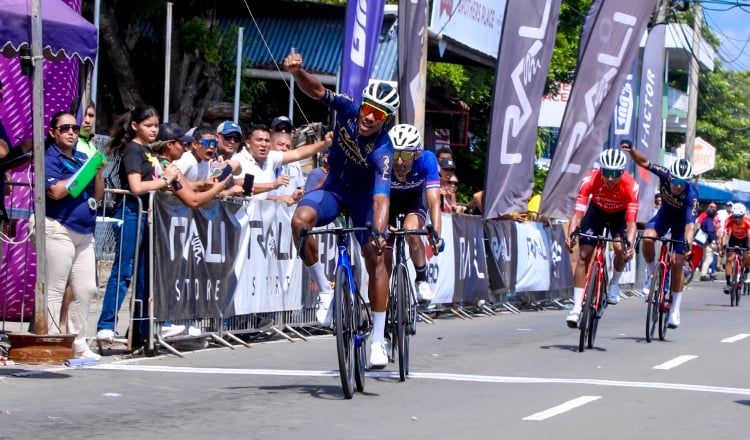 Christofer Jurado and Alex Strah take over the Chirican line