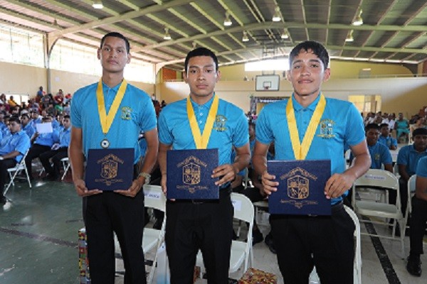 Dereck J. Leong, Ronaldo A. Gómez y Ángel E. Atencio G., lograron primero, segundo y tercer puesto del cuadro de honor. Foto: Cortesía Mides