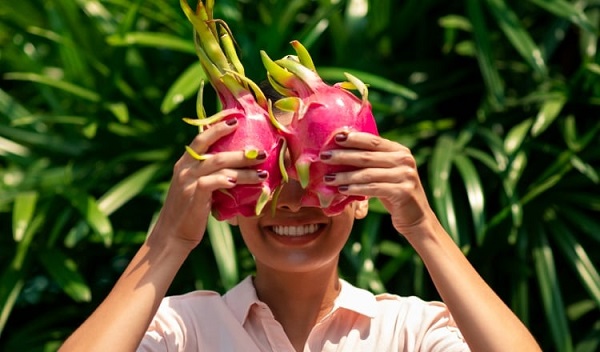 La pitahaya también es conocida como la fruta del dragón. Foto: Ilustrativa / Freepik