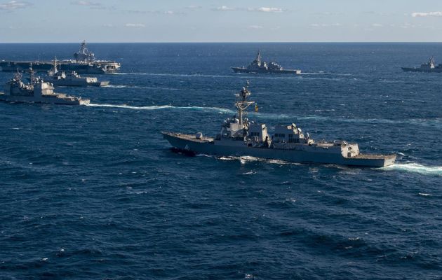 Vistas del destructor de Corea del Sur Wang Geon, el destructor Kongo equipado con Aegis de la Fuerza de Autodefensa Marítima de Japón, el portaaviones de propulsión nuclear USS Carl Vinson. Foto: EFE