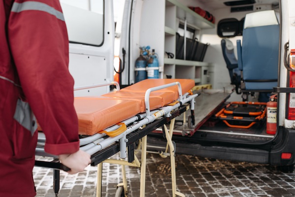 Son 16 ambulancias las que se contratarán por un año en 11 regiones de salud. Foto ilustrativa
