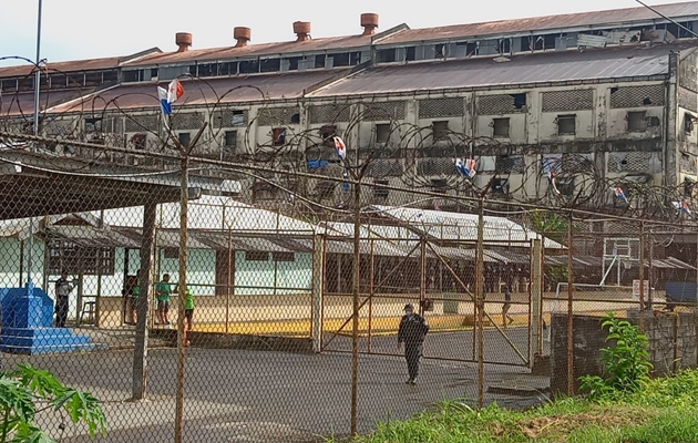 Esta cárcel se encuentra en medio de condiciones no aptas y habitan más de mil personas. Foto / Diómedes Sánchez.