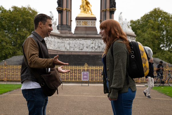 El espía Aiden (Sam Rockwell) y Elly (Dallas Howard). Foto: Universal Pictures UK