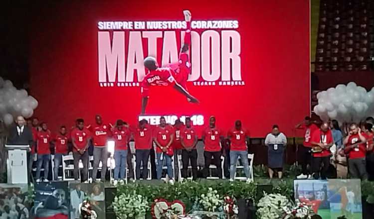 1-  La misa de cuerpo presente de  Luis 'Matador' Tejada la Arena Roberto Durán