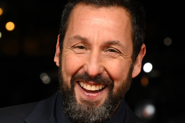 Adam Sandler will receive the ‘People’s Icon’ award in 2024 Adam Sandler will receive the ‘People’s Icon’ award in 2024