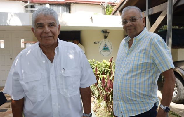 José Raúl Mulino y José Muñoz. Foto: Víctor Arosemena