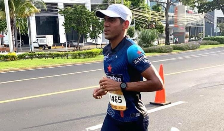 Jorge Castelblanco entrena en Papia, Colombia. Foto: Instagram