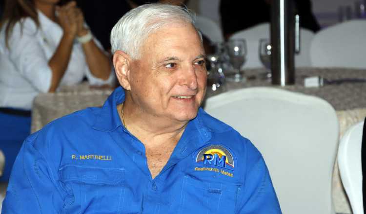 Ricardo Martinelli sigue siendo candidato presidencial por los partidos Realizando Metas (RM) y Alianza. Víctor Arosemena