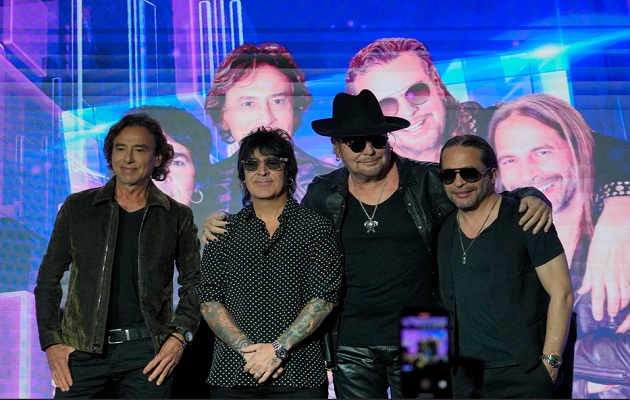 Integrantes de la banda de rock latino Maná posan durante una conferencia de prensa este lunes por el 63º Festival  de Viña del Mar. Foto: EFE