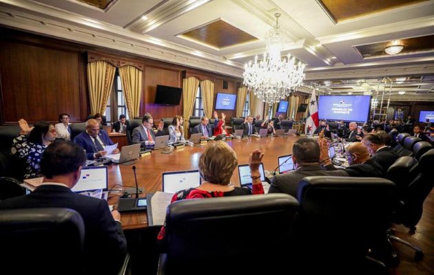 The government approved an action plan for the orderly closure of the mine