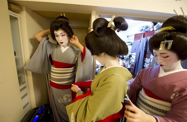 Un grupo de geishas. Foto: EFE