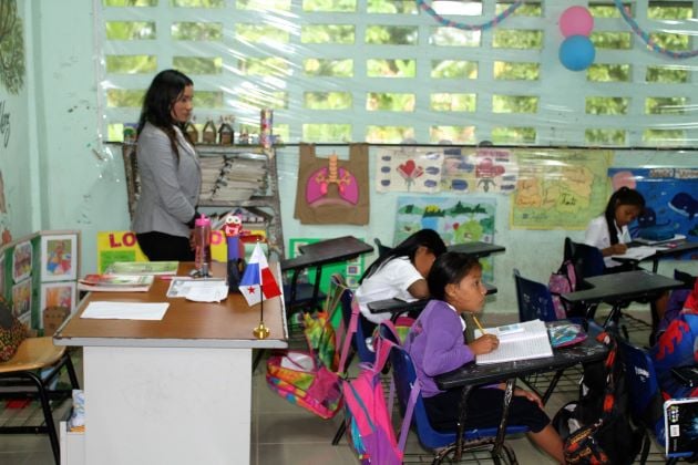 Listado de docentes seleccionados del concurso de nombramiento de maestros y profesores para el año lectivo 2024. Foto: Archivos