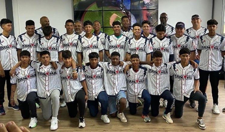 Panama U15 baseball game for a ticket to the World Cup