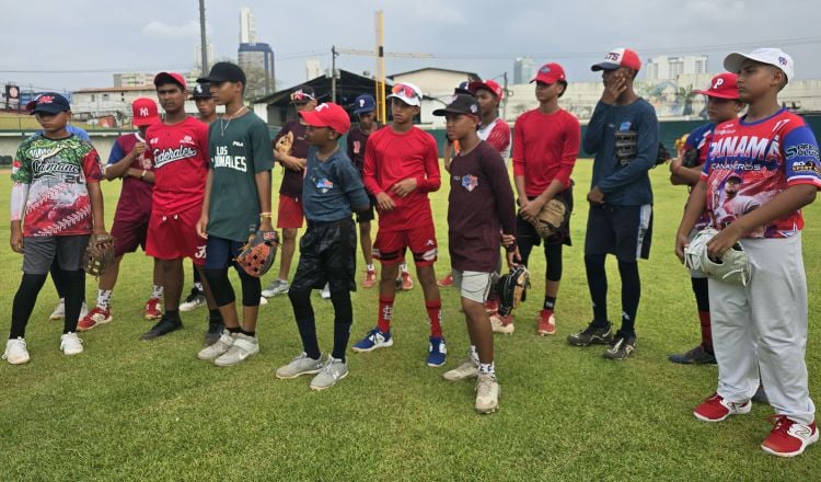 Los jugadores de Panamá durante los entrenamientos. Foto: Probeis