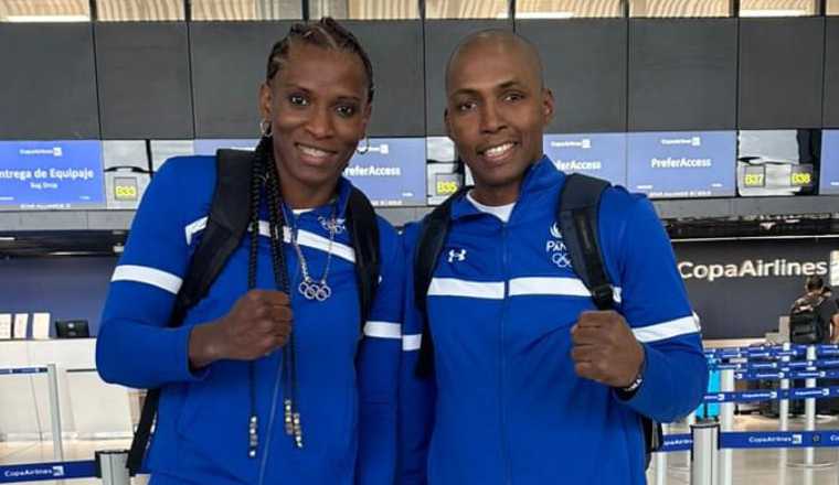 Atheyna Bylon y su entrenador Gustavo Caicedo. Foto: Fedebop