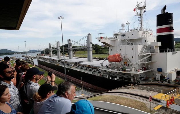 El activo estratégico del Canal de Panamá brinda  perspectivas de crecimiento a mediano plazo. Foto: EFE