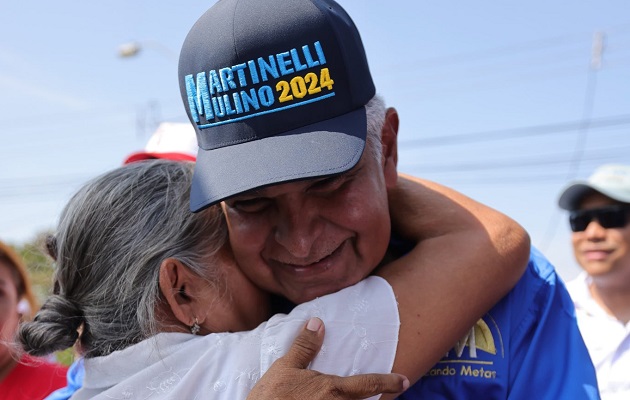 José Raúl Mulino sigue compartiendo su propuesta  lo largo del país. Foto: Cortesía