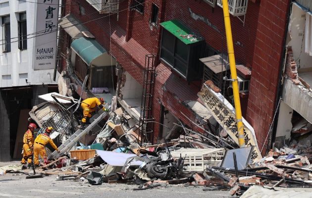 Cerca de un millar de personas atrapadas en la montaña tras el fuerte terremoto de Taiwán. Foto: EFE