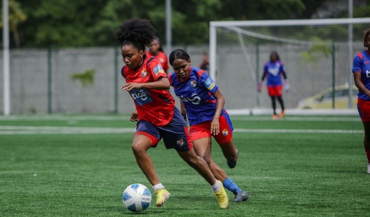 Jugadoras del equipo femenino panameño durante los entrenamientos. Foto: Fepafut