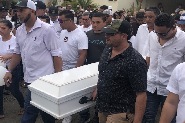 Su familia está desbastada, según dio a conocer la madrina de Luis Daniel, Larissa Tello, quien lo describió como un niño inquieto y noble, que sin tener culpa de esta situación, tuvo que pasar por este momento. Foto. Thays Domínguez